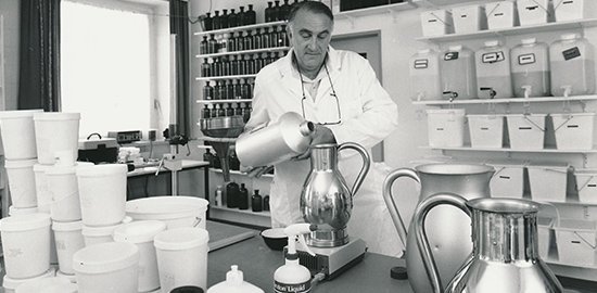 Dr. Spiller Geçmişi